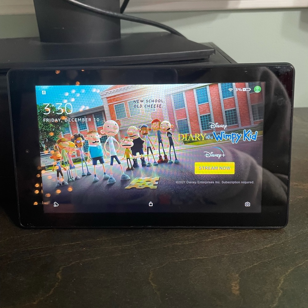Amazon Fire 7 Tablet + case